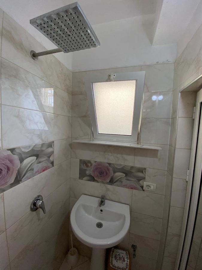 Guest House Lionel Durrës Zewnętrze zdjęcie