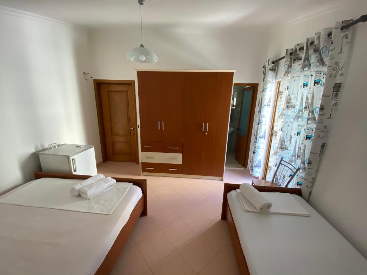 Guest House Lionel Durrës Zewnętrze zdjęcie