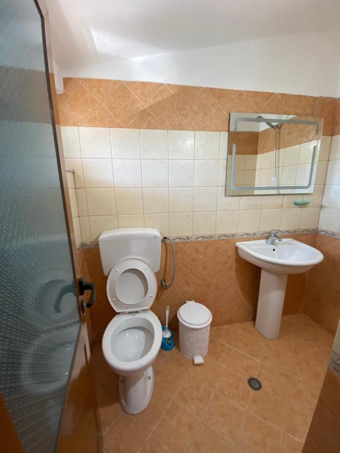 Guest House Lionel Durrës Zewnętrze zdjęcie