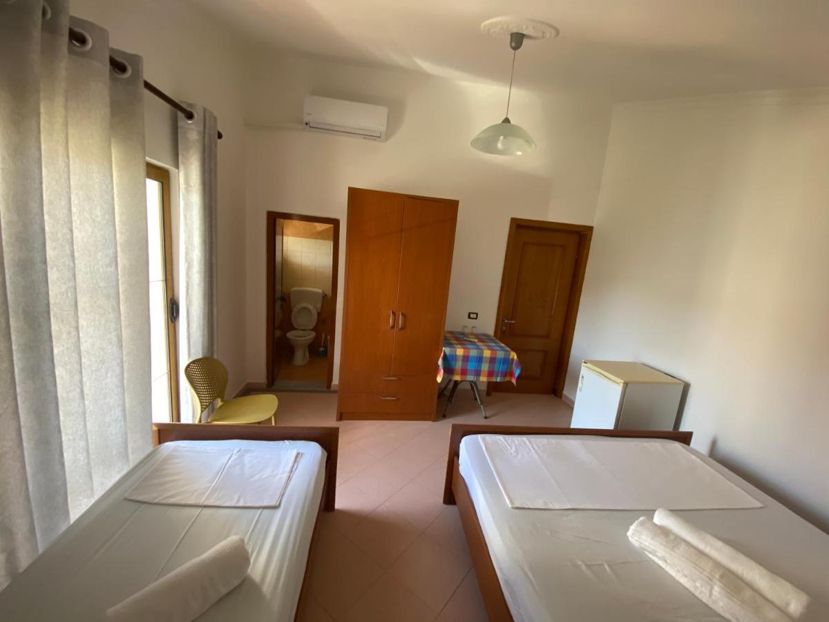 Guest House Lionel Durrës Zewnętrze zdjęcie